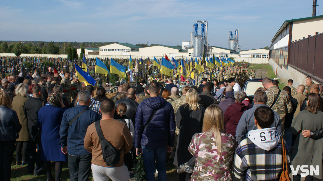 Це був справжній командир, яких мало: на Волині провели в останню дорогу «Народного Героя України» Павла Чайку