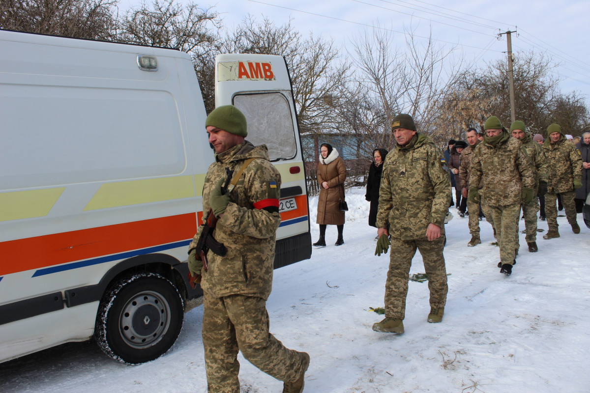 Загинув внаслідок удару ворожого безпілотника: на Волині попрощалися з Героєм Володимиром Лавренюком