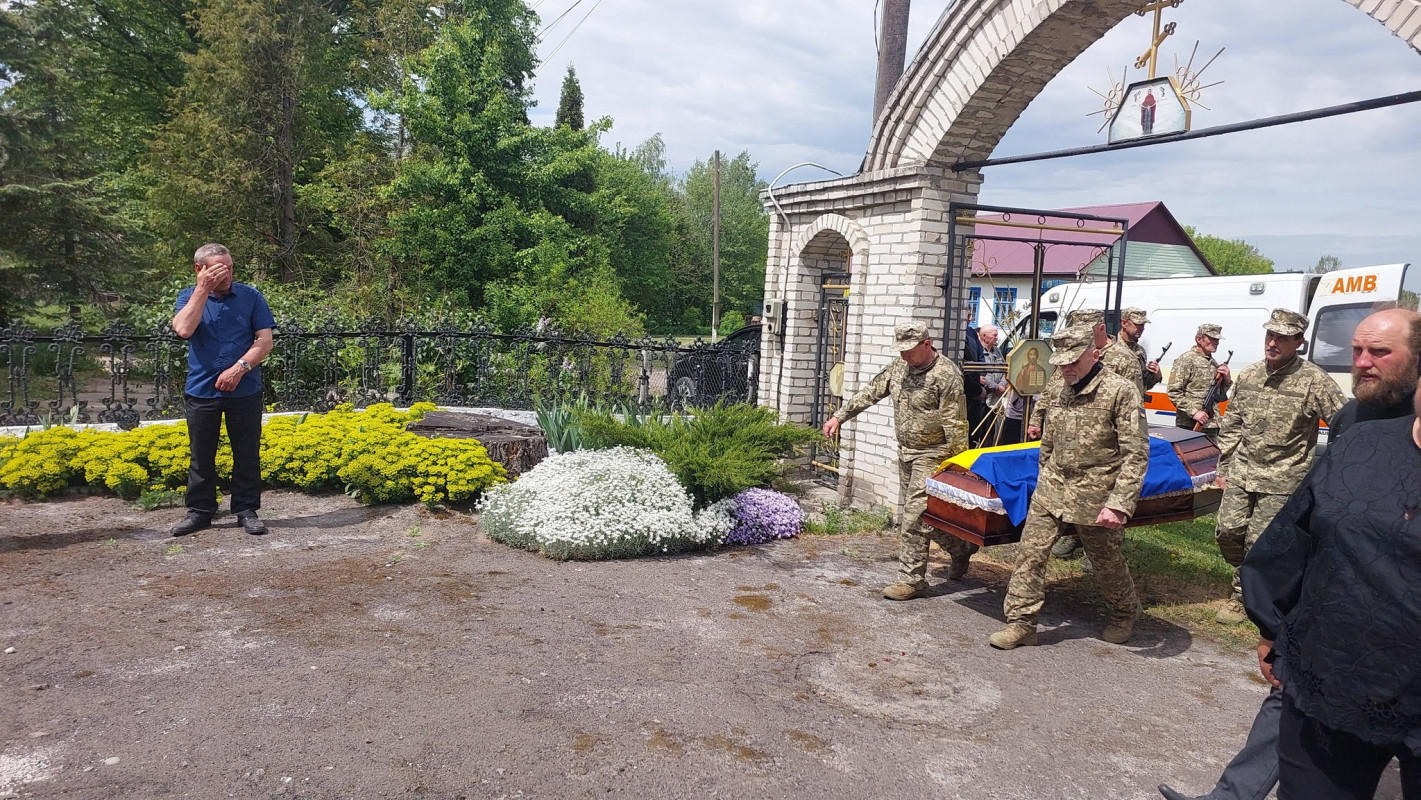 На Волині в останню путь провели Героя Грисюка Сергія, який загинув під Авдіївкою у 2023 році