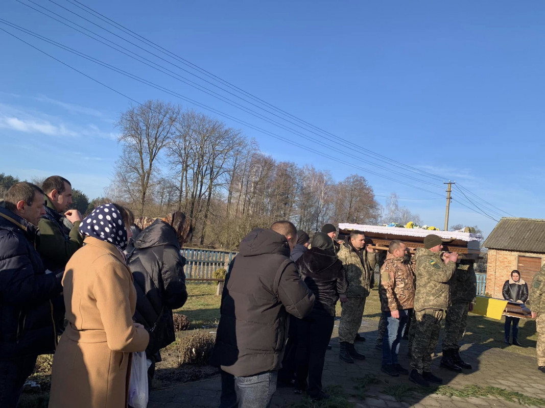 Загинув у бою: на Волині попрощались з Героєм Сергієм Бубелою