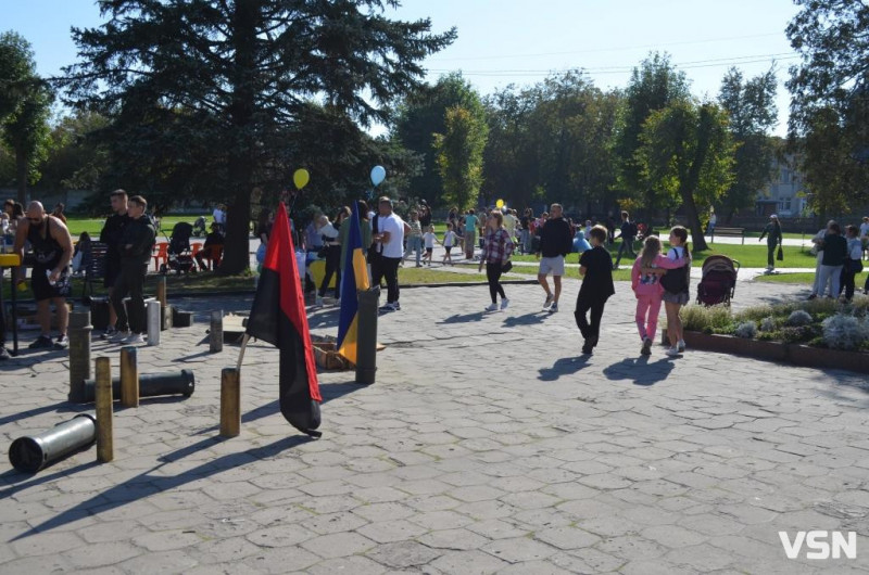 В місті на Волині на благодійному святі зібрали майже 150 тисяч гривень для ЗСУ. Фоторепортаж