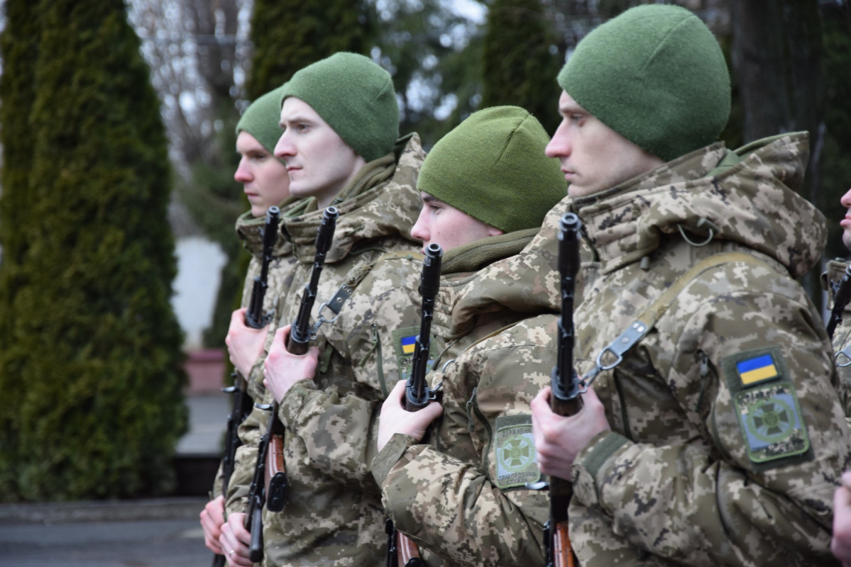 Наймолодшому - 19 років: новобранці Волинського прикордонного загону склали військову присягу