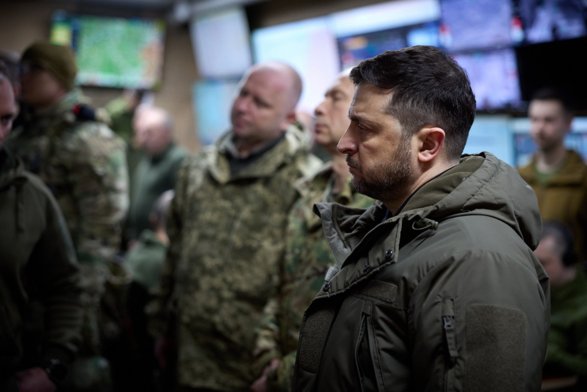 Зеленський вручив бойові нагороди воїнам легендарної 100-ї бригади