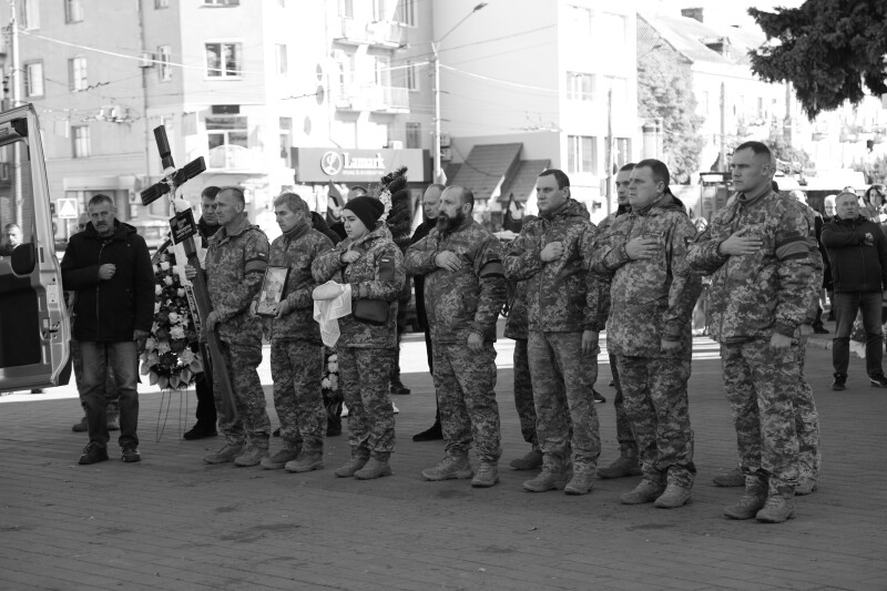 Загинули на Донеччині: у Луцьку попрощалися з Героями Олегом Троцюком та Ігорем Кунашиком