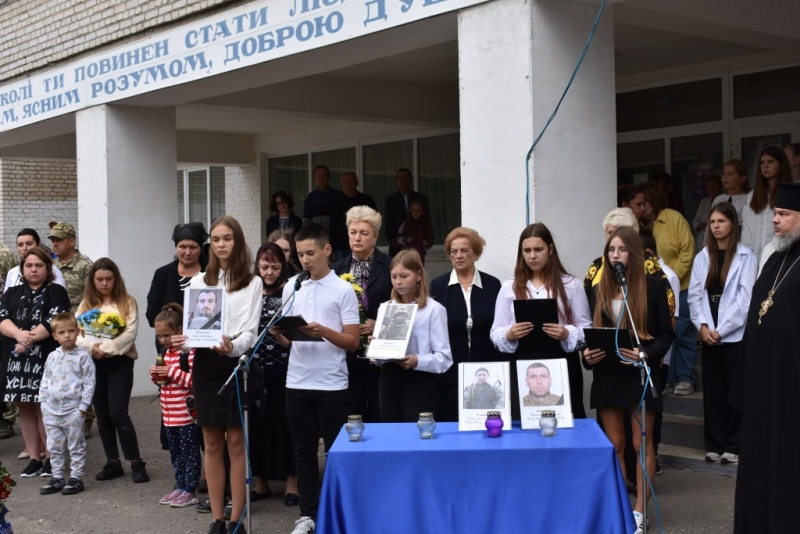 У селищі на Волині відкрили меморіальні дошки на честь загиблих воїнів ЗСУ