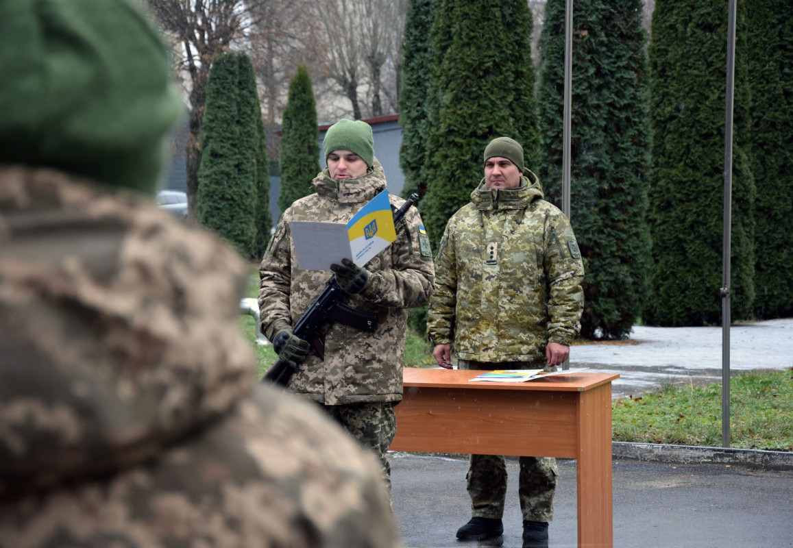 У Луцьку новобранці-прикордонники склали військову присягу