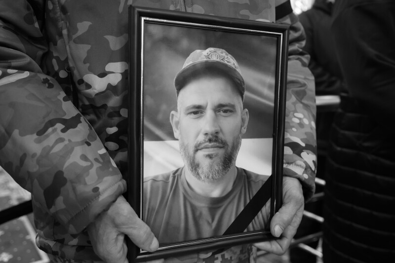 У Луцьку в один день попрощалися із двома захисниками - Вадимом Целюхом та Михайлом Гусаком