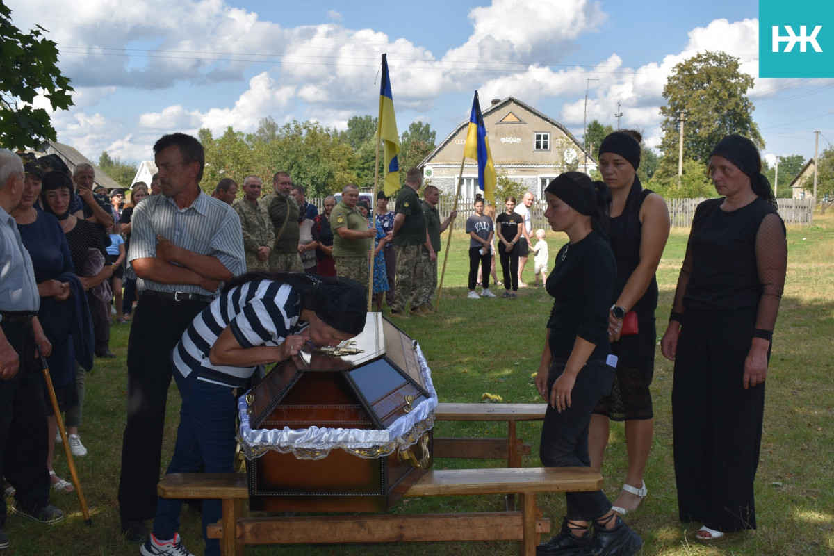 Волиняни провели в останню дорогу загиблого Героя з Волині Василя Маковського