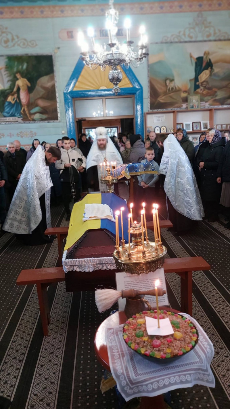Навіки молодий: на Волині поховали Олега Петрука, який понад два роки вважався зниклим безвісти