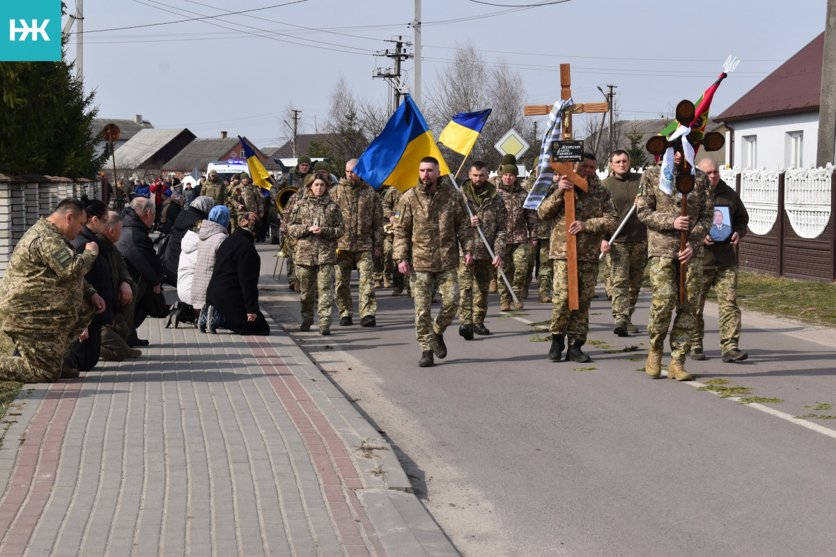 Востаннє додому повернувся через рік після загибелі: на Волині попрощалися із прикордонником Андрієм Мартинюком