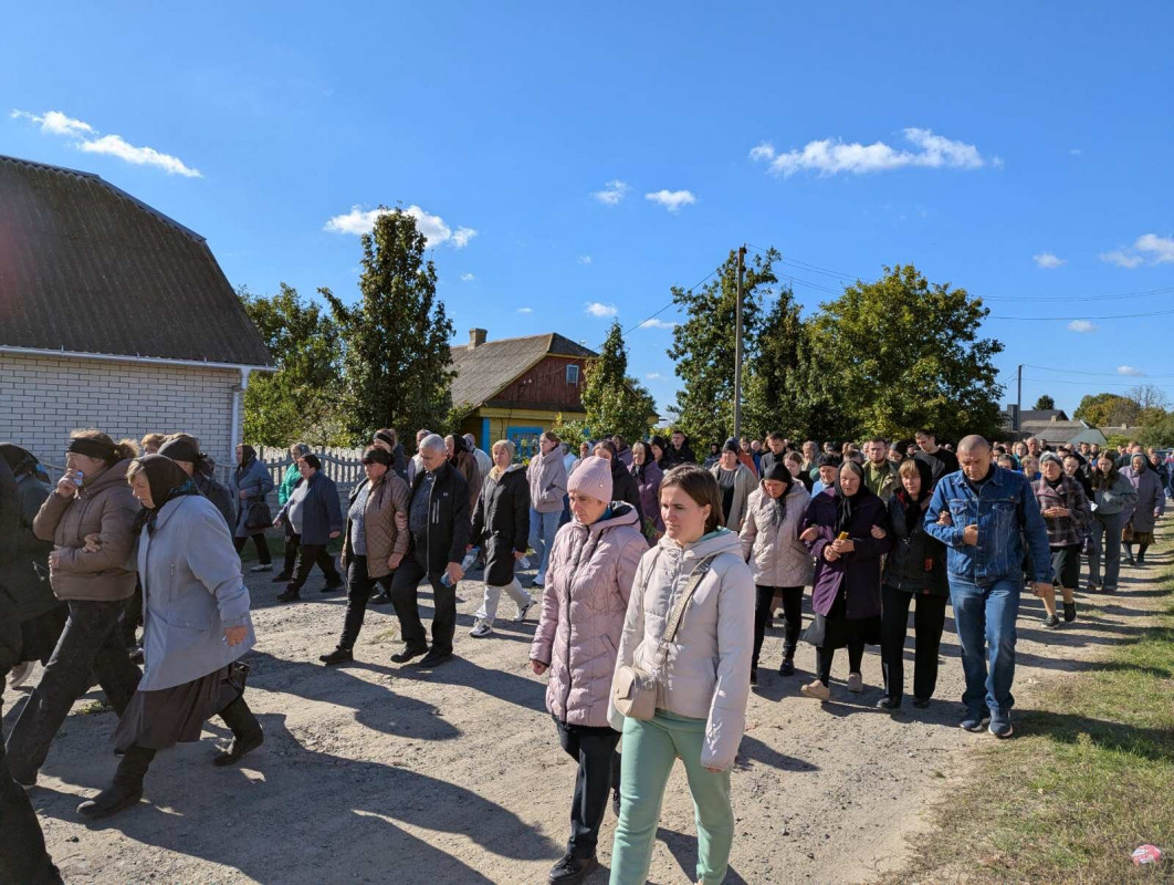Навіки 24: на Волині в останню дорогу провели молодого Героя Петра Жука. Фото