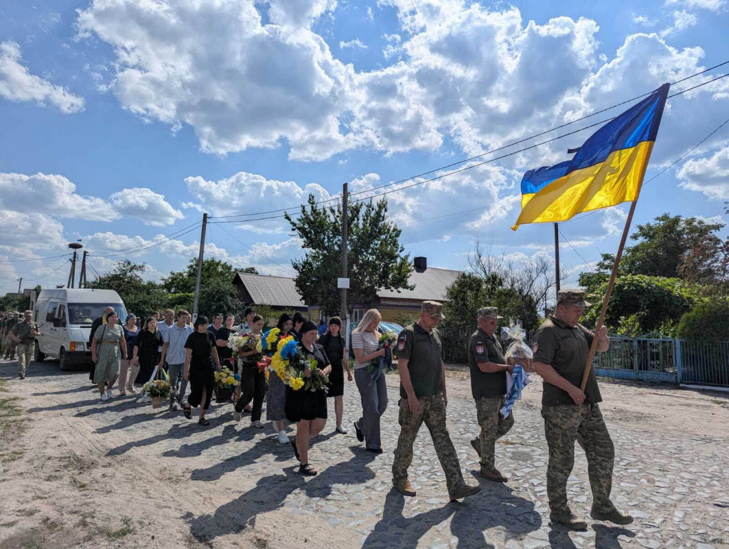 Два роки між надією і болем: на Волині попрощалися із захисником Петром Якимовим