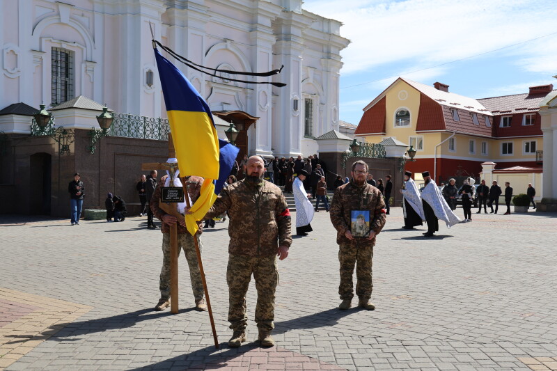 Навіки 49: у Луцьку попрощалися з Героєм Олександром Коханюком