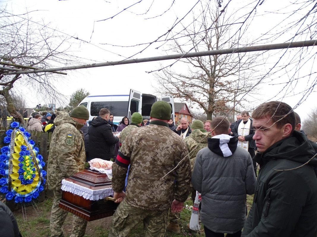 До рідного дому на Волині «на щиті» повернувся 20-річний захисник Станіслав Столярук