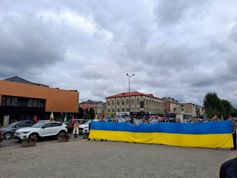Дві донечки втратили батька: на Волині попрощалися з Героєм Михайлом Дудинцем