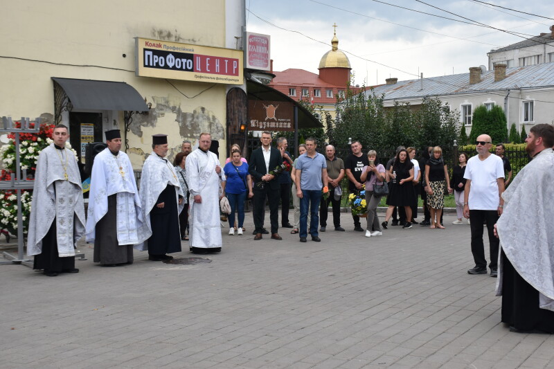 Загинув поблизу Слов’янська: у Луцьку попрощалися із воїном Андрієм Лящуком