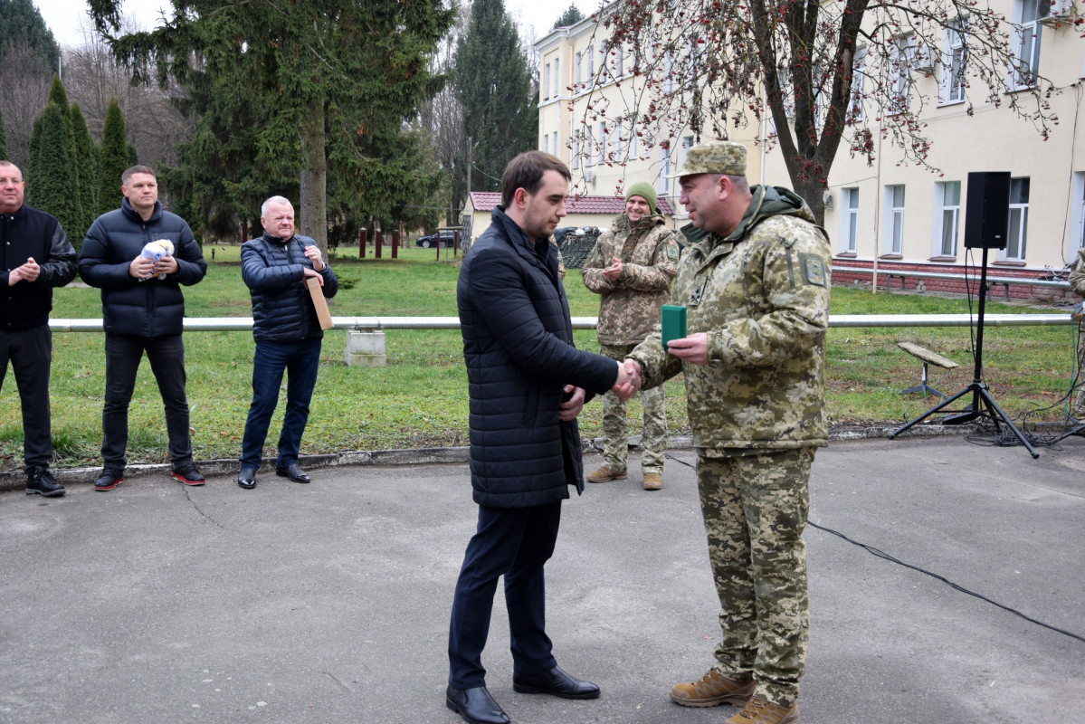 Як волонтери Волині допомагають прикордонникам на передовій