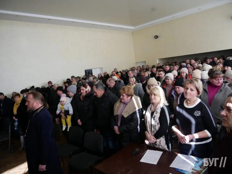 У селі на Волині УПЦ МП зірвали перехід храму до ПЦУ. Відео