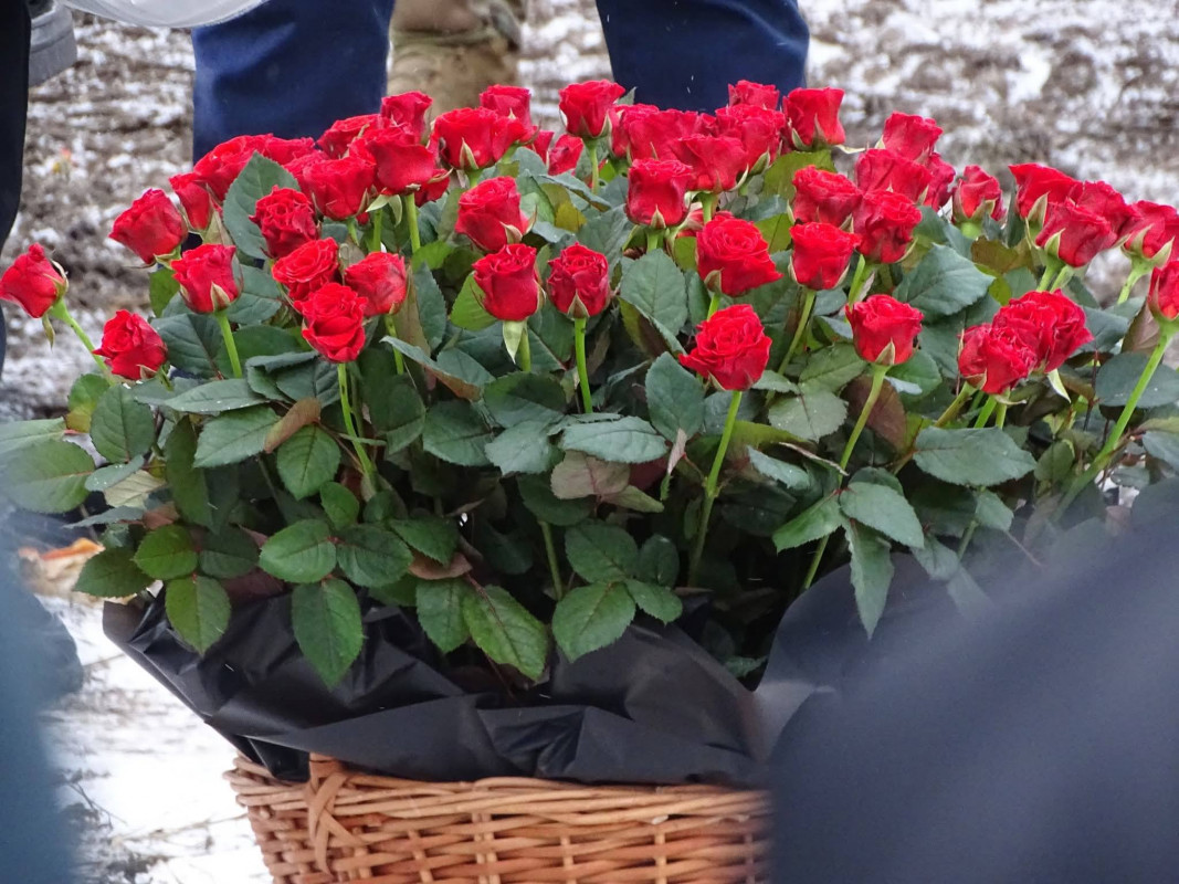 Повернувся додому «на щиті»: волиняни провели на вічний спочинок полеглого капітана Олександра Євтушка