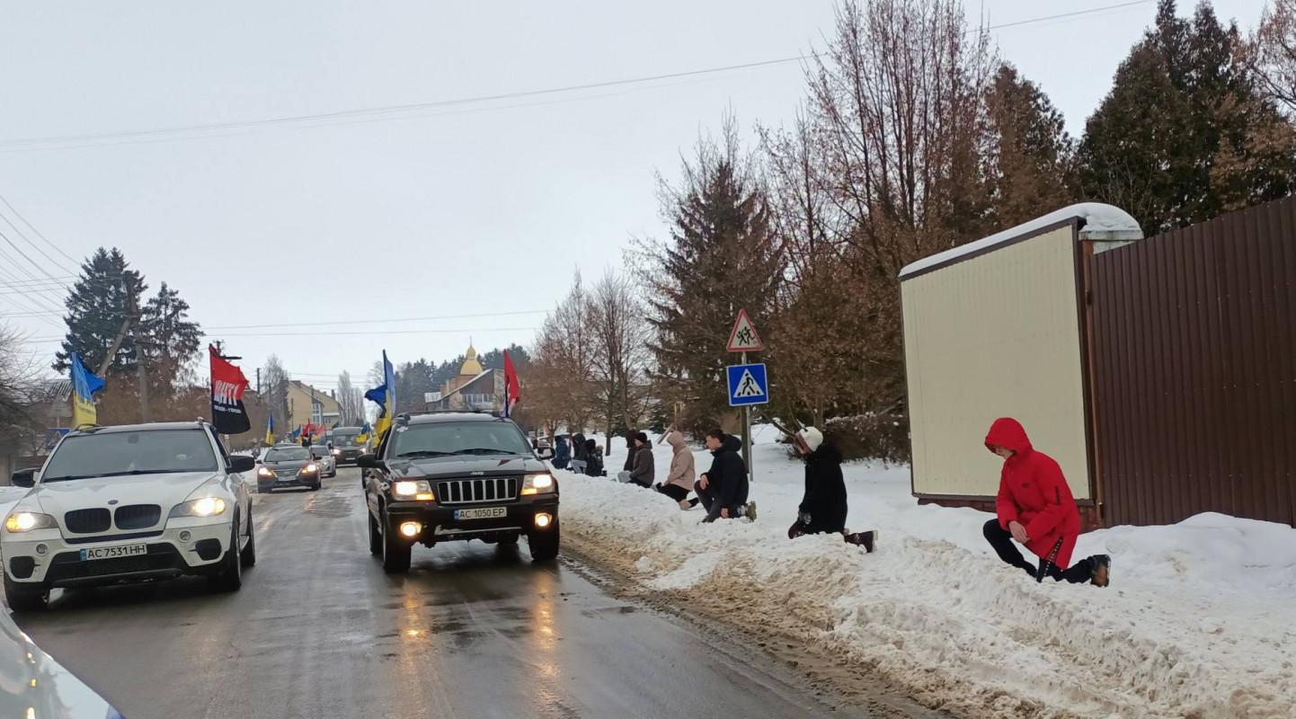 Серце зупинилося під час лікування: на Волині попрощалися з молодим військовослужбовцем Денисом Деркачем