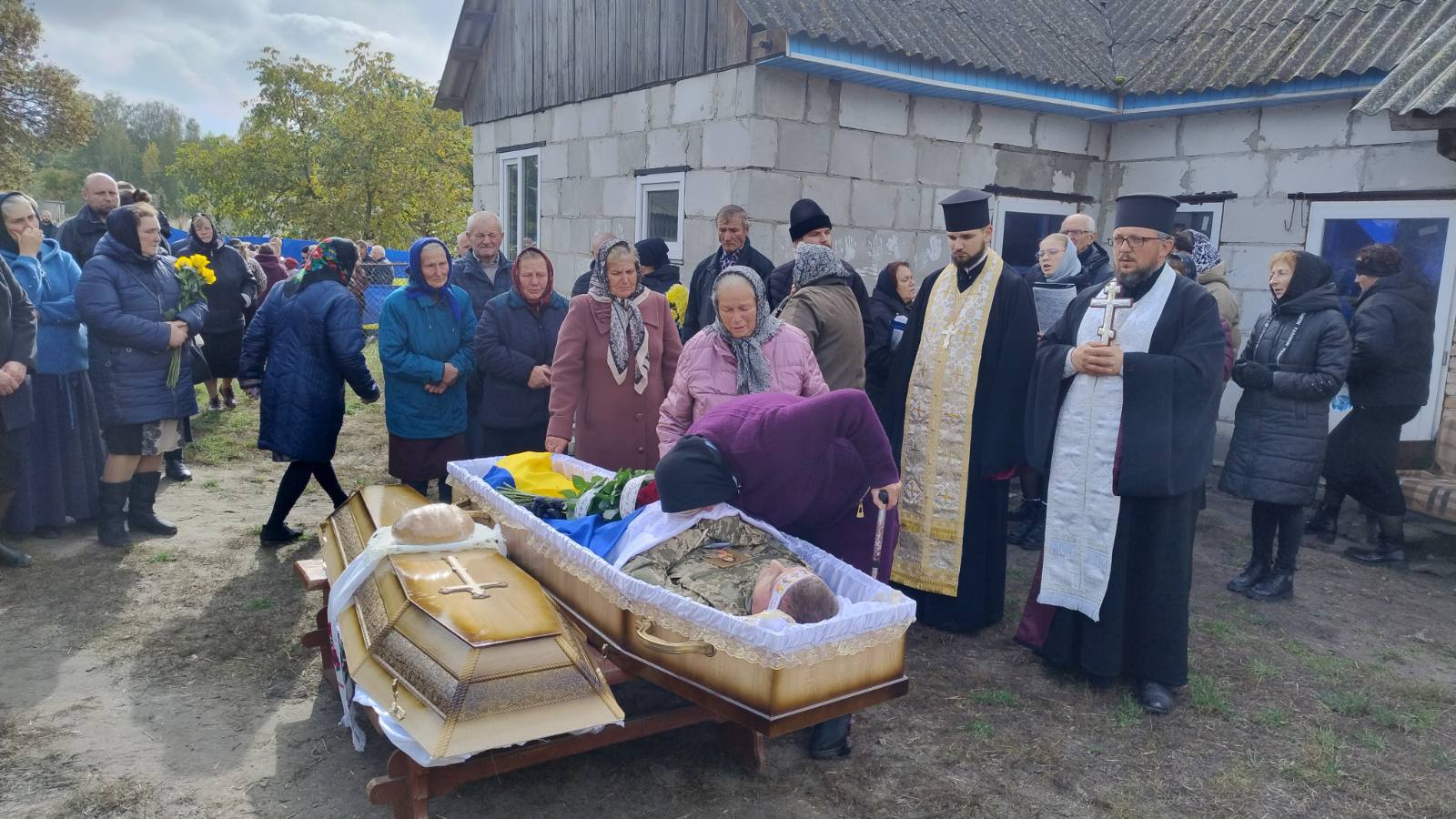 Загинув унаслідок ворожого обстрілу: на Волині попрощались з Героєм Іваном Горбачем