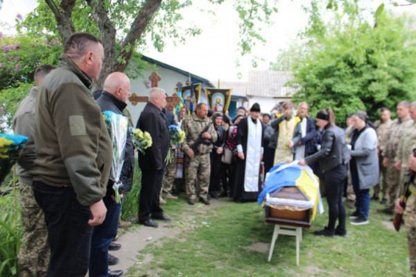 На Волині поховали загиблого воїна Віталія Послєдова