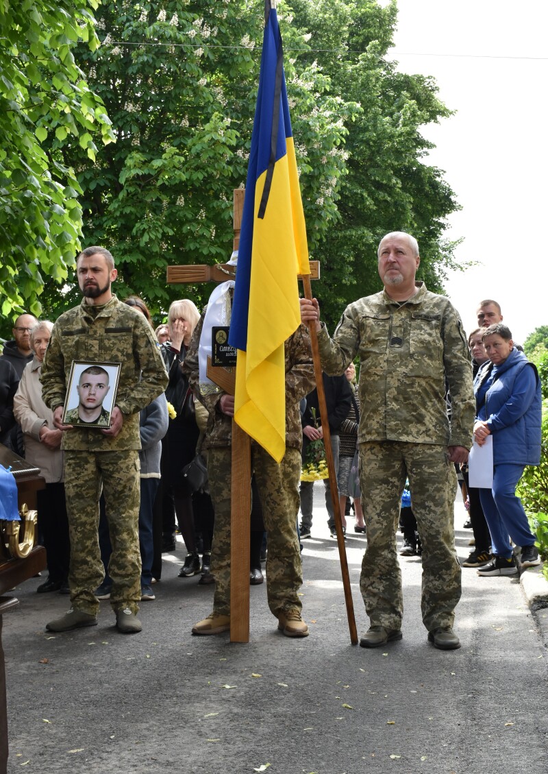 У Луцьку в один день прощалися з трьома Героями - Сергієм Кравченком, Андрієм Крачуновим та Олексієм Каплуном