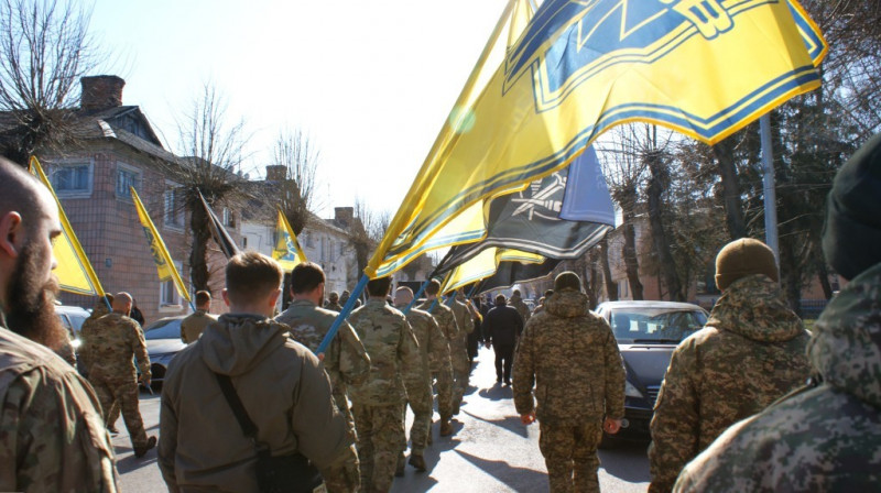 У громаді на Волині попрощалися із 23-річним розвідником «Азова» Назаром Поліщуком