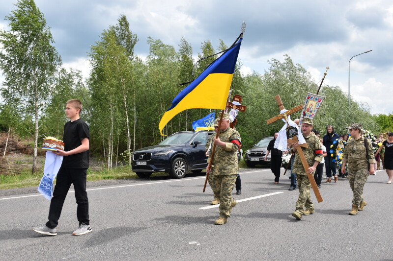 На Волині поховали Героя Олександра Шишка, який загинув 11 місяців тому