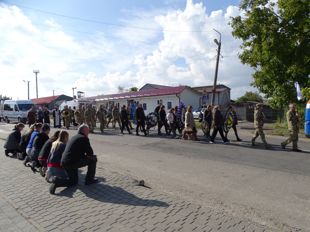 Загибель підтвердила ДНК-експертиза: на Волині попрощались з Героєм Михайлом Ткачуком