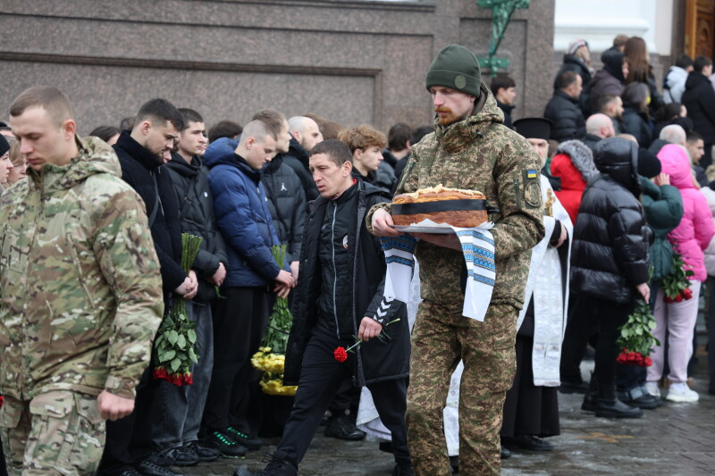 Навіки 29: у Луцьку попрощалися з військовослужбовцем Олексієм Бондаренком