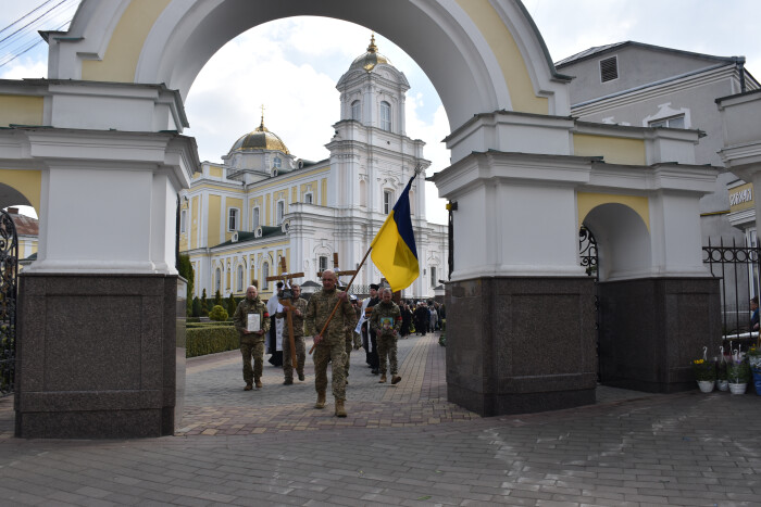 Луцьк попрощався із двома Героями — Анатолієм Андрусиком та Богданом Новосадом