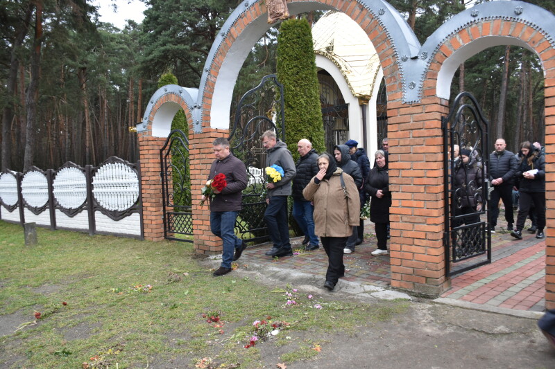 Загинув понад рік тому: у Луцькій громаді поховали 27-річного захисника Олександра Філіпчука