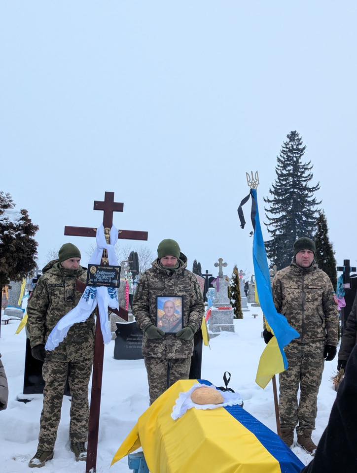 Сільський майстер на всі руки: волиняни попрощалися з Героєм Володимиром Вавринюком