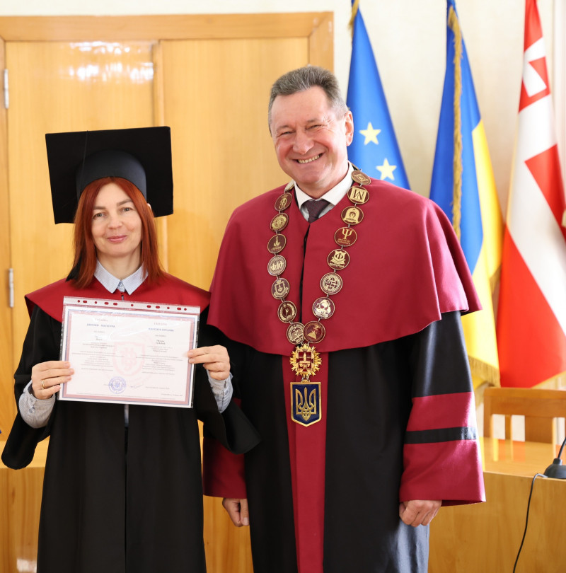 У волинському виші випускники-магістри інституту неперервної освіти отримали дипломи