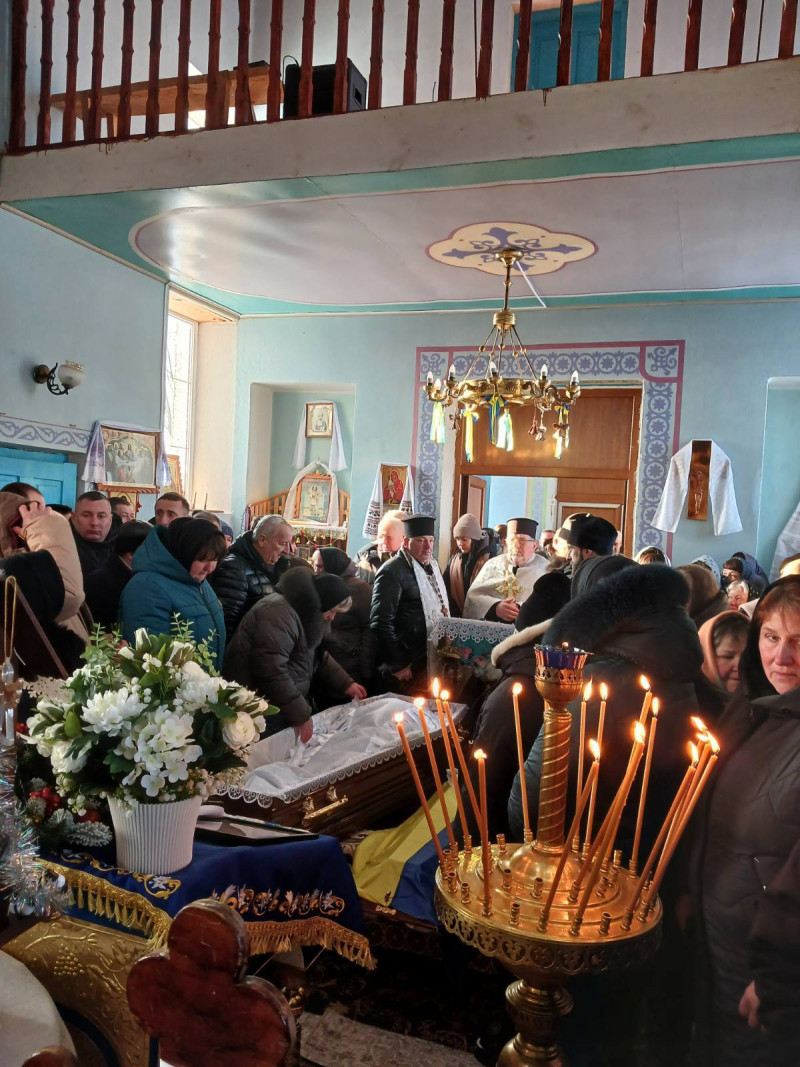 Приїхав у відпустку і серце зупинилося уві сні: на Волині поховали молодого захисника Ігоря Трохимчука