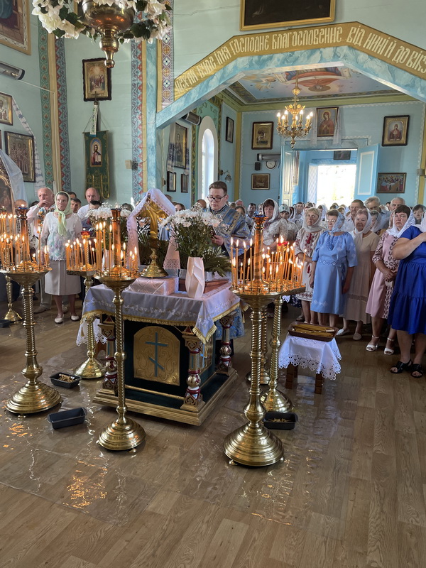 Митрополит Михаїл звершив літургію у волинському храмі з 150-річною історією