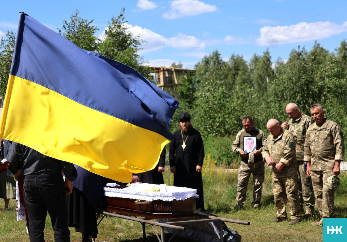Брат полеглого Героя нині на фронті: на Волині попрощалися з військовослужбовцем Іваном Сокиркою