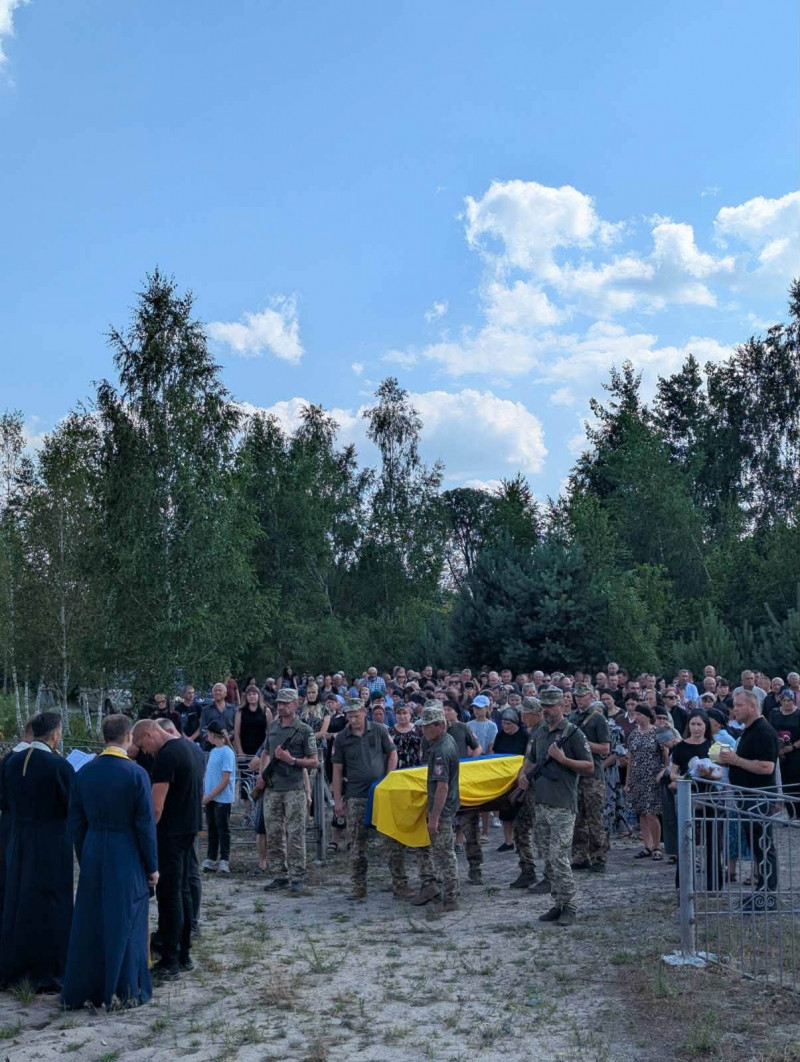 Два роки між надією і болем: на Волині попрощалися із захисником Петром Якимовим