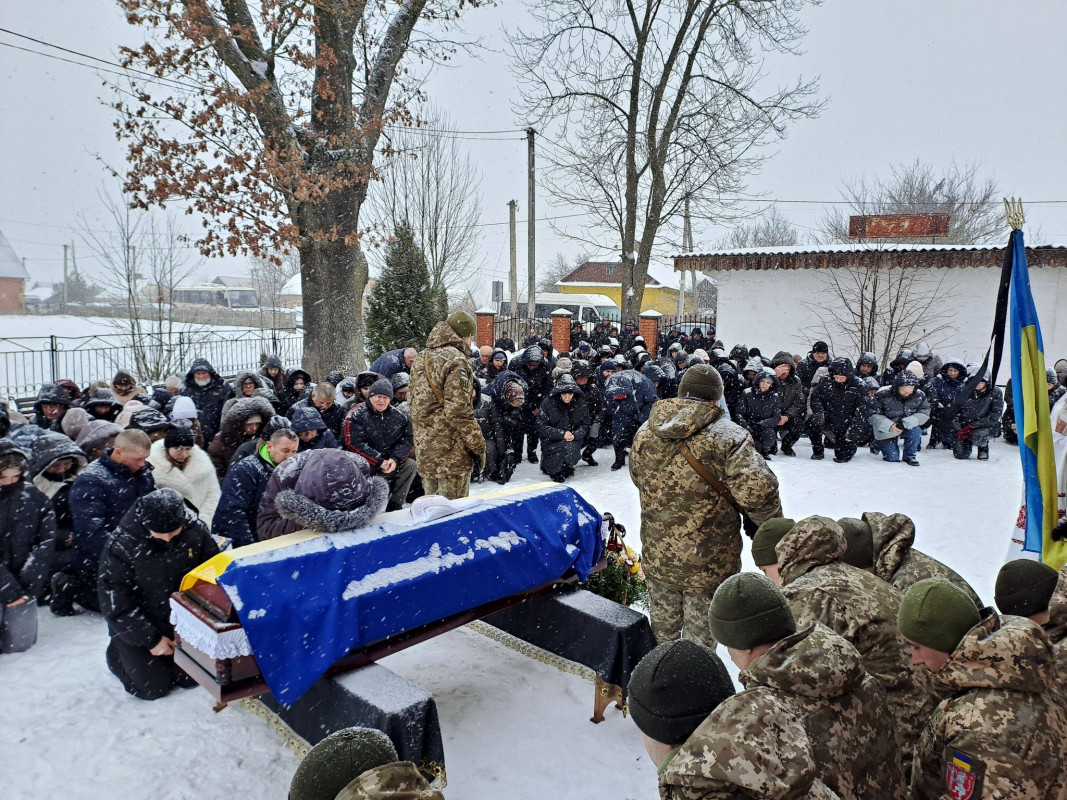 «Придбав шість авто і Starlink для фронту»: на Волині попрощалися із загиблим Героєм Олександром Нагалюком
