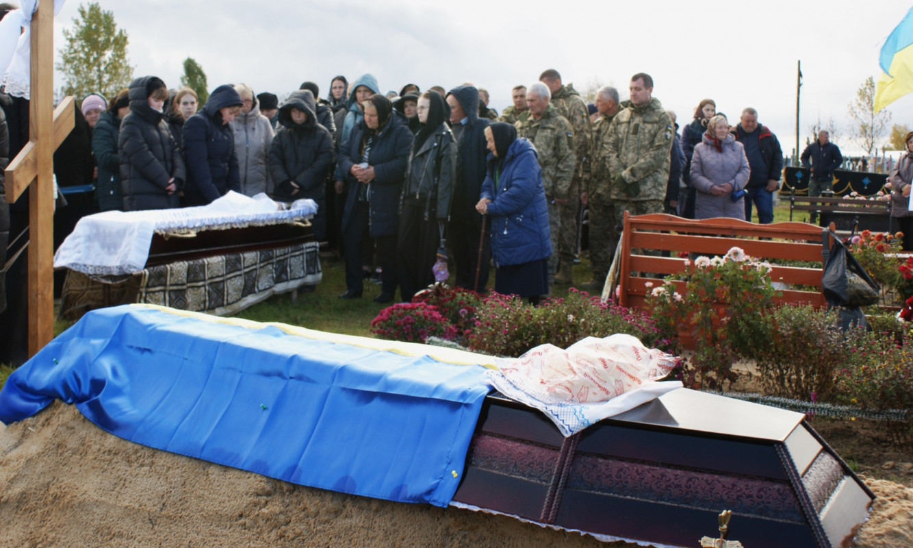 Світла людина зі щирим серцем: на Волині попрощалася з військовим Миколою Пахлею