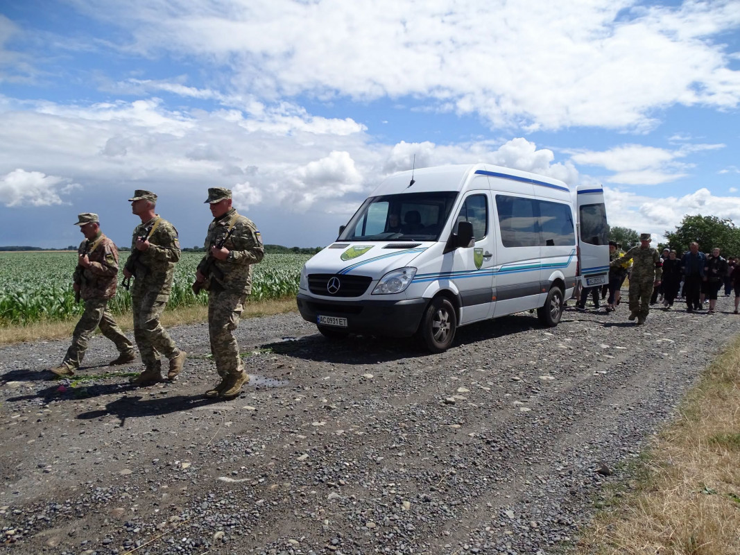 Через майже два роки після загибелі на Волині поховали Героя Валерія Кікавського
