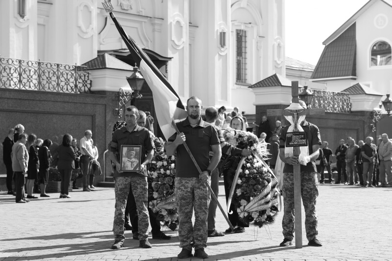 Помер у російському полоні, але не зрадив присязі: у Луцьку попрощалися із захисником України Борисом Борисюком