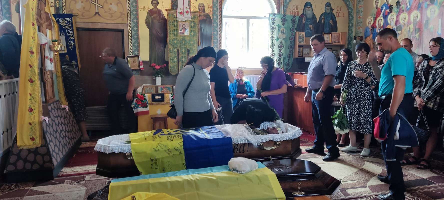Молоде життя обірвала війна: на Волині попрощалися з Героєм Дмитром Зацерковним