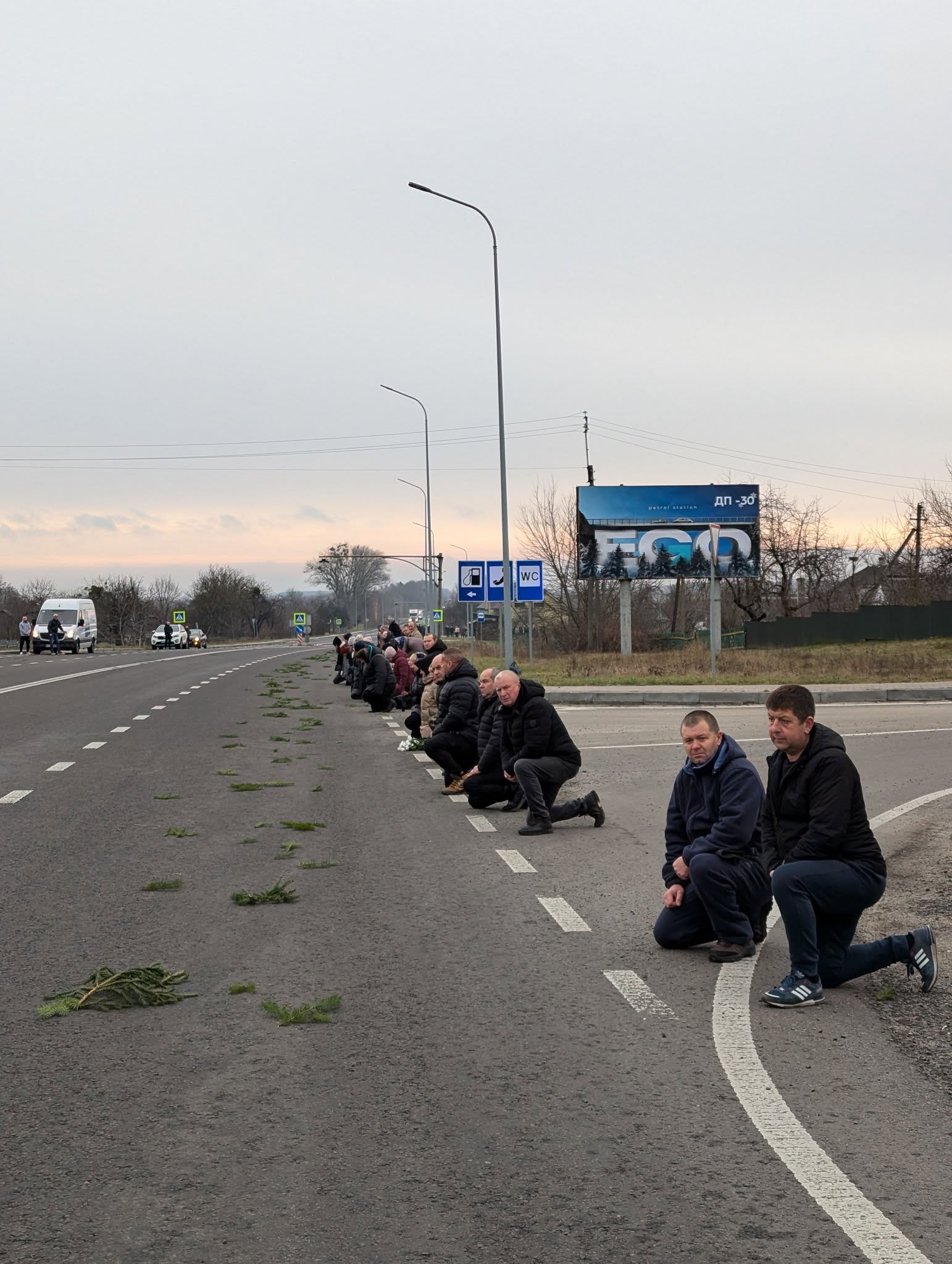 Серце зупинилося у лікарні: на Волині попрощалися з Героєм Олегом Котом