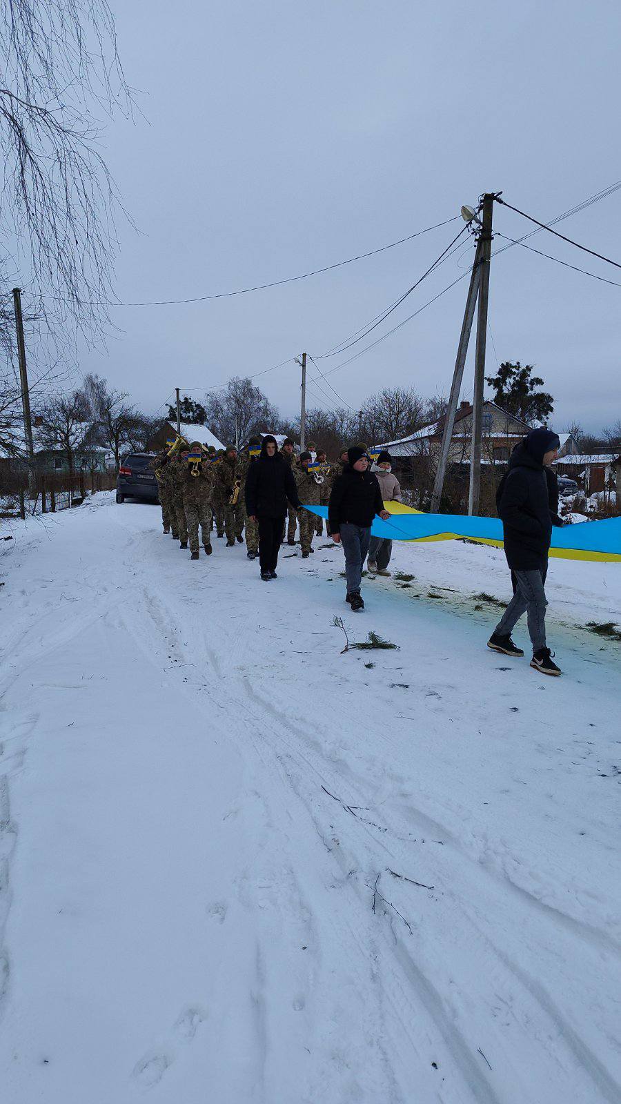 Батько шести дітей та справжній Герой: на Волині поховали захисника Віктора Калуша