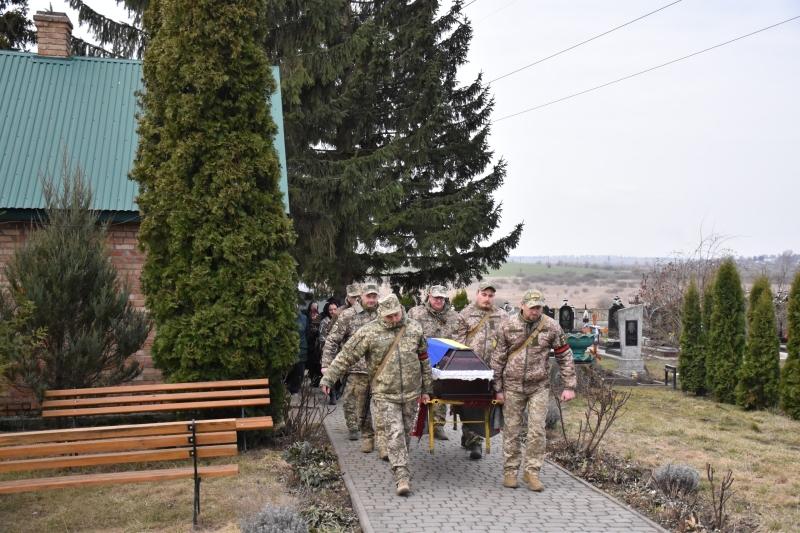 Загибель підтвердила ДНК-експертиза: на Волині після року невідомості попрощалися з Героєм Михайлом Шевчуком