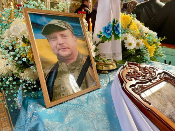 Захищатимуть Україну з небес: у Нововолинську відспівали одразу трьох Героїв