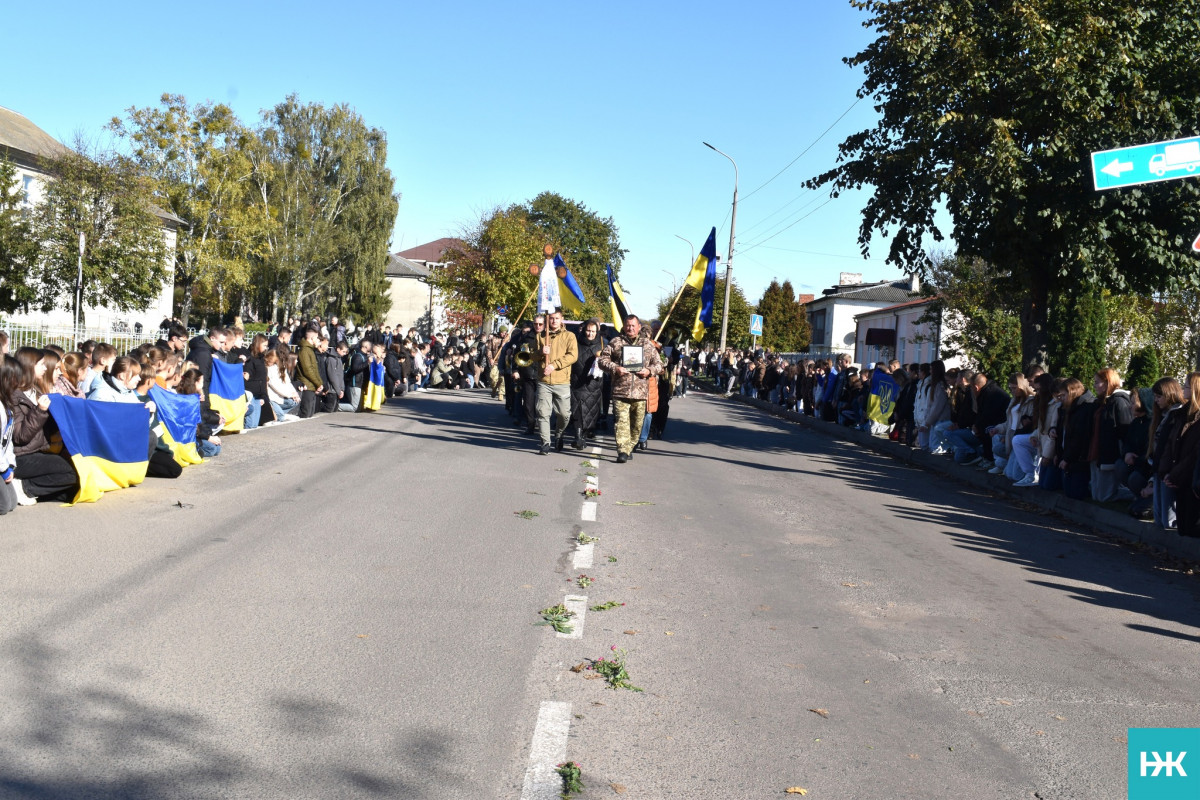 Смерть спіткала не на полі бою, а на відносно мирній території: на Волині попрощались з Героєм Іваном Андрусиком