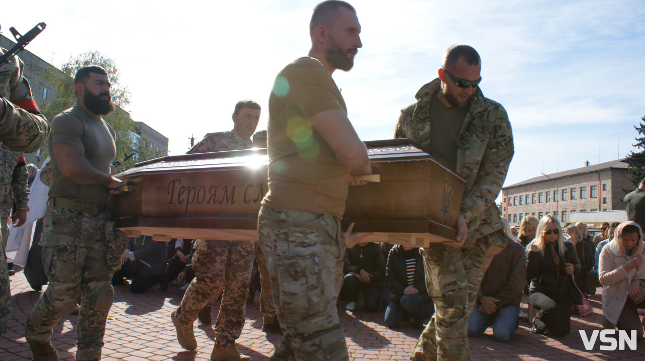 Це був справжній командир, яких мало: на Волині провели в останню дорогу «Народного Героя України» Павла Чайку